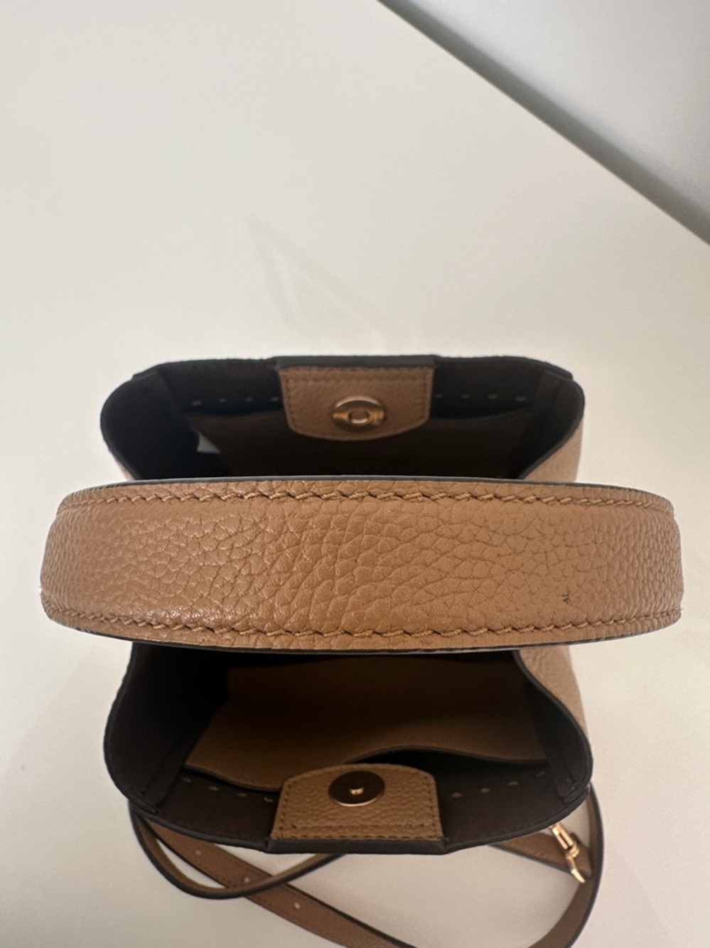 Tory Burch Small McGraw Crossbody Bucket Bag in Tiramisu - Picture 7 of 16